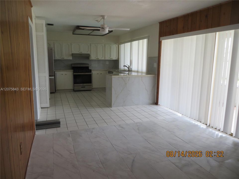 For Rent: $3,200 (3 beds, 2 baths, 1682 Square Feet)