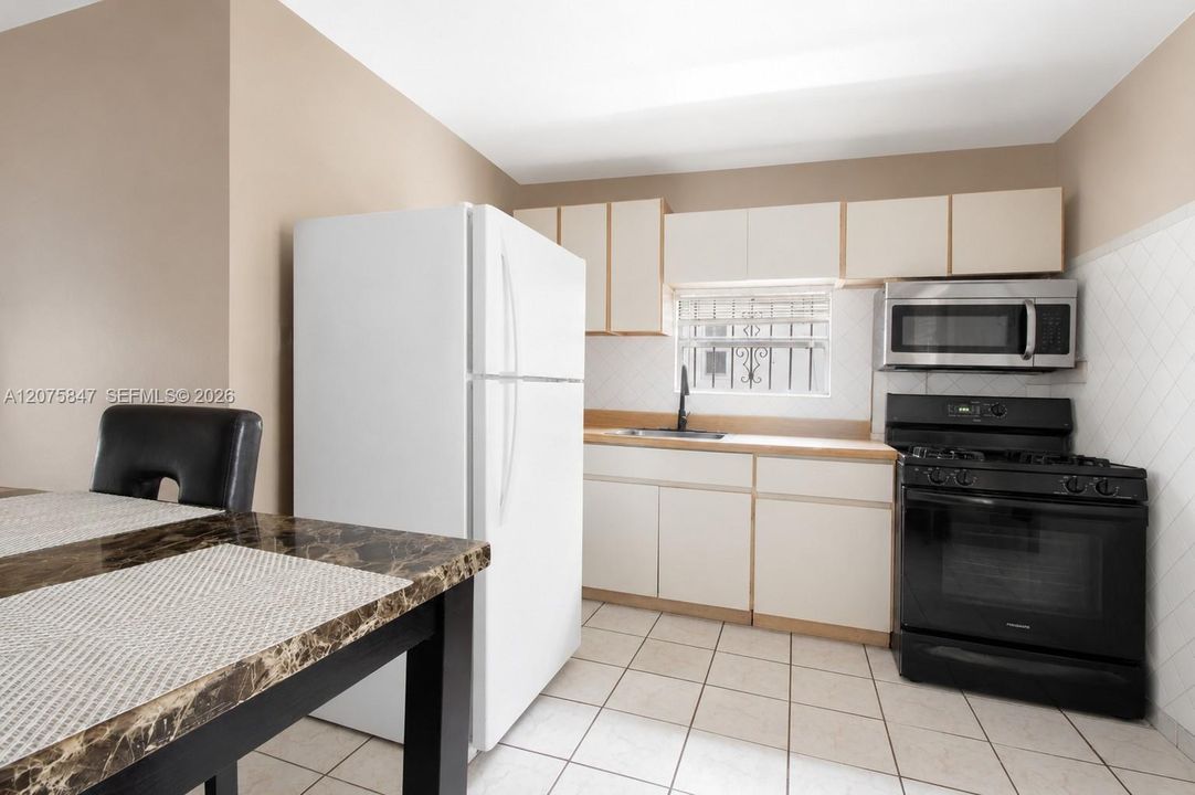En Venta: $875,000 (0 camas, 0 baños, 2228 Pies cuadrados)