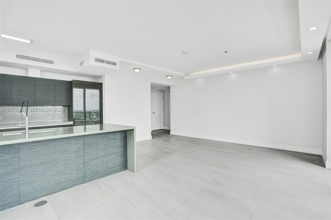 For Rent: $5,900 (2 beds, 2 baths, 1134 Square Feet)