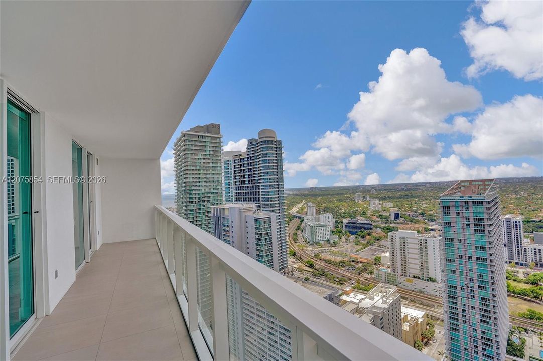 For Rent: $5,900 (2 beds, 2 baths, 1134 Square Feet)