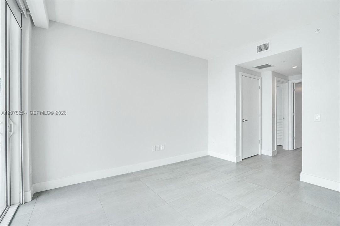 For Rent: $5,900 (2 beds, 2 baths, 1134 Square Feet)