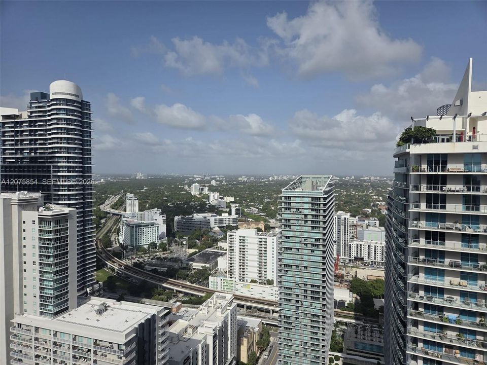 For Rent: $5,900 (2 beds, 2 baths, 1134 Square Feet)