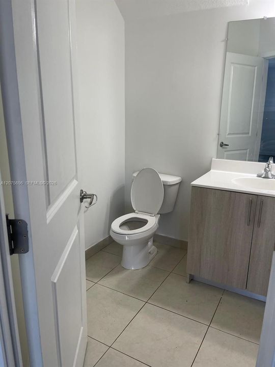 For Rent: $2,700 (3 beds, 2 baths, 1481 Square Feet)