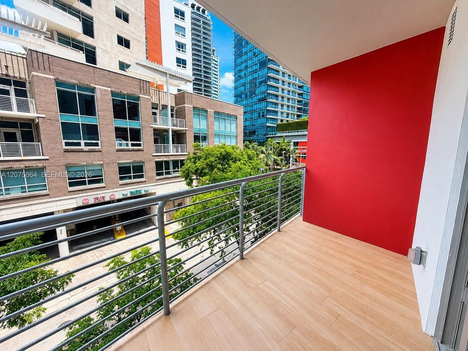 For Rent: $3,250 (0 beds, 1 baths, 537 Square Feet)