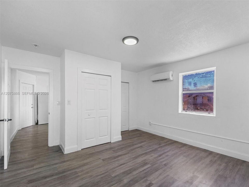 For Sale: $1,649,999 (12 beds, 6 baths, 4658 Square Feet)