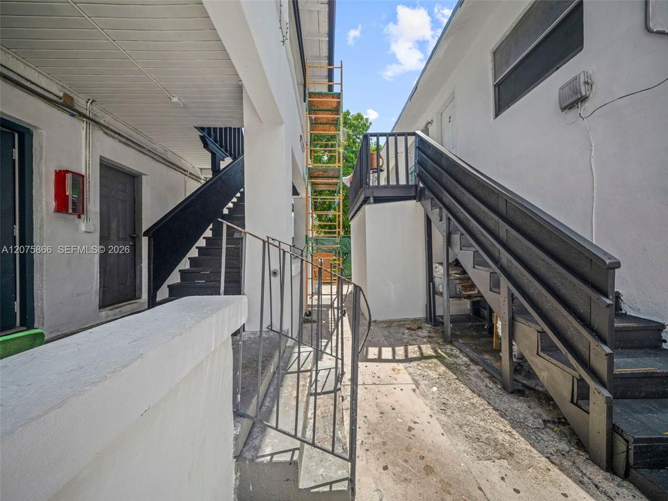 For Sale: $1,649,999 (12 beds, 6 baths, 4658 Square Feet)