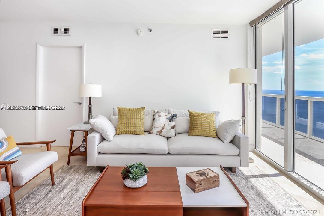 For Rent: $6,000 (3 beds, 3 baths, 1675 Square Feet)