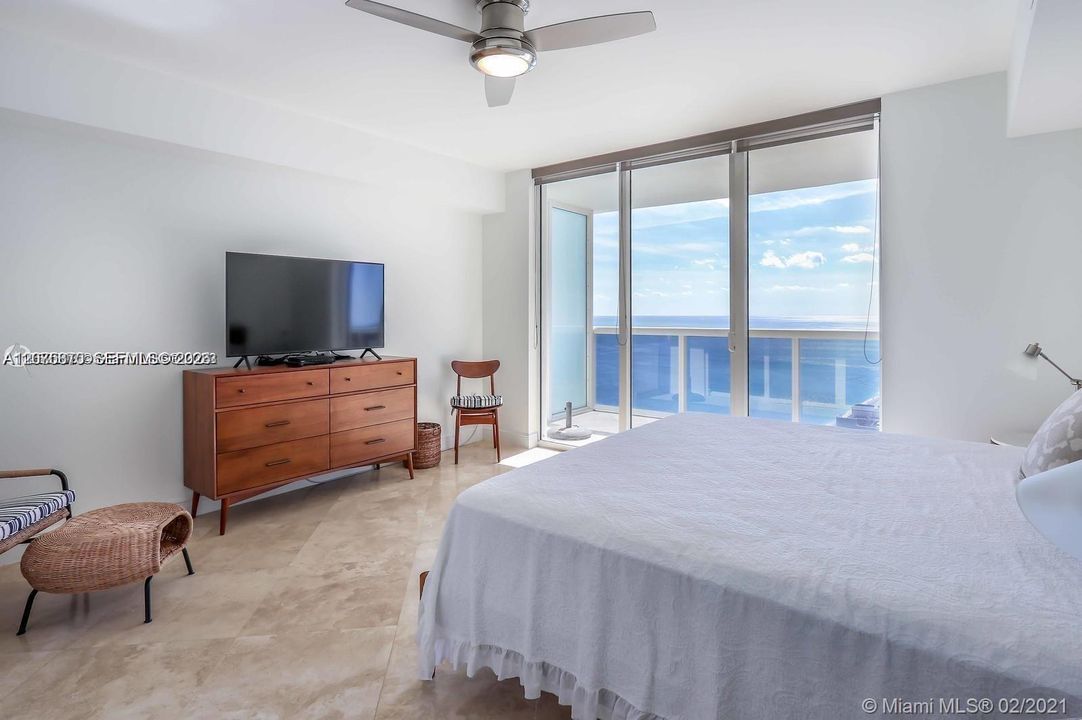 For Rent: $6,000 (3 beds, 3 baths, 1675 Square Feet)