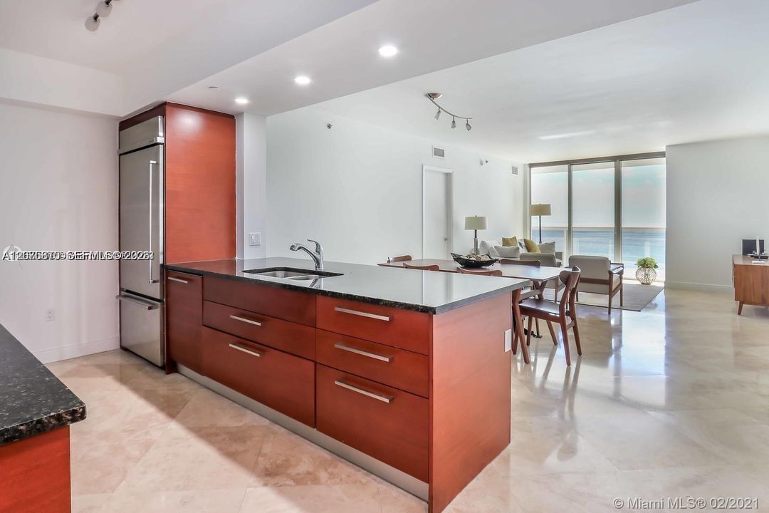 For Rent: $6,000 (3 beds, 3 baths, 1675 Square Feet)