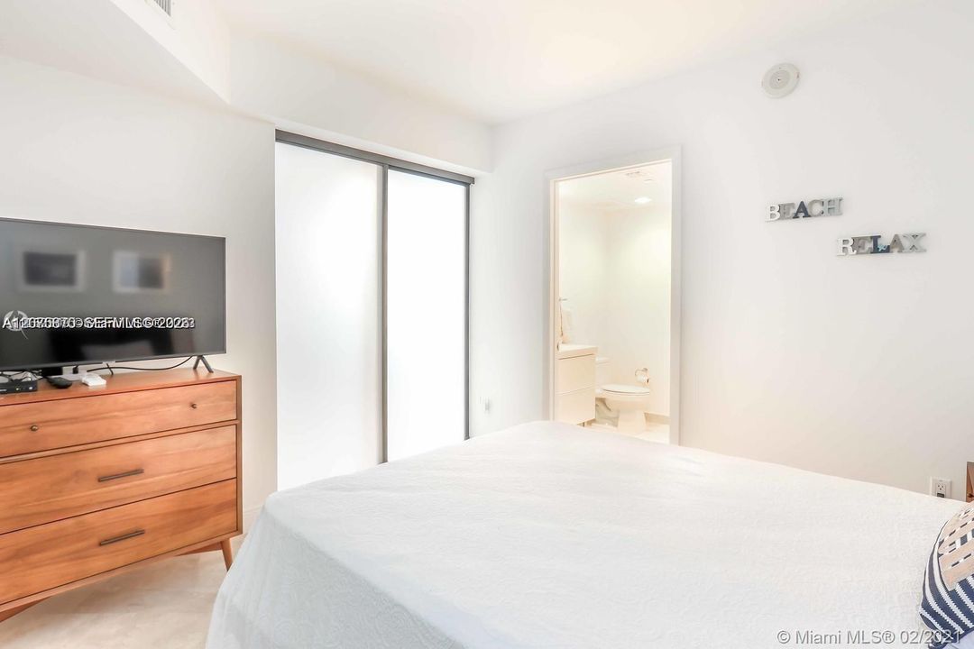 For Rent: $6,000 (3 beds, 3 baths, 1675 Square Feet)