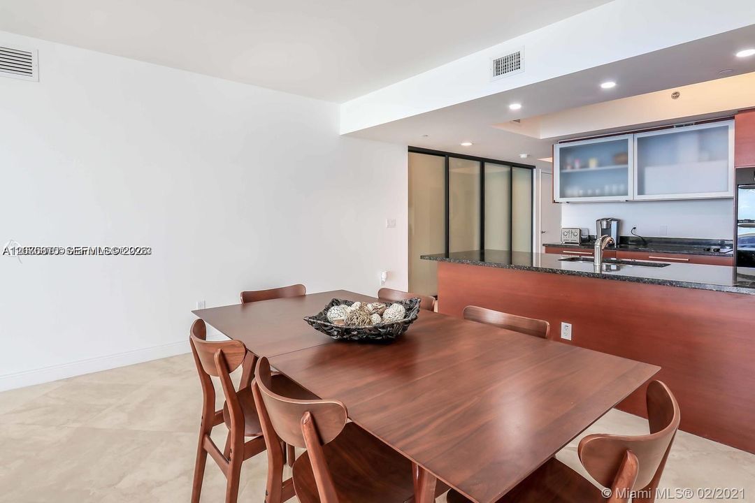 For Rent: $6,000 (3 beds, 3 baths, 1675 Square Feet)