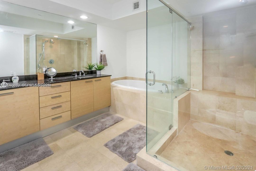 For Rent: $6,000 (3 beds, 3 baths, 1675 Square Feet)