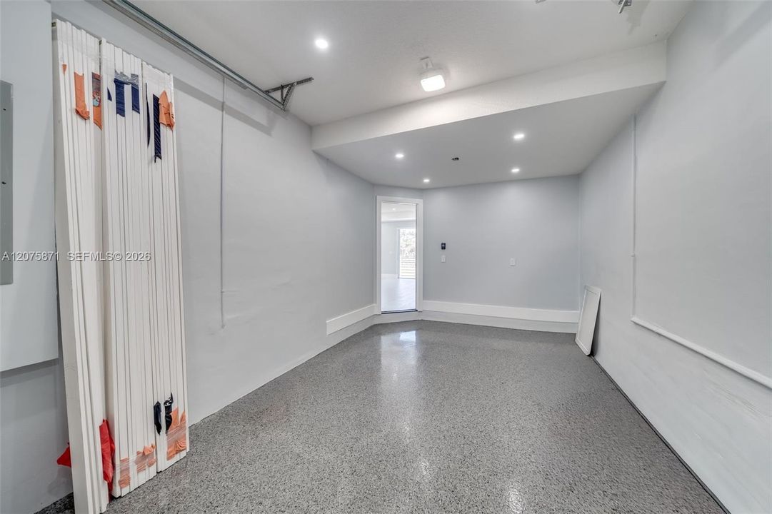 В аренду: $3,695 (3 спален, 2 ванн, 1777 Квадратных фут)