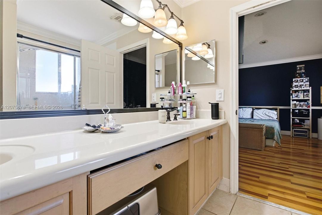 For Sale: $515,000 (3 beds, 2 baths, 1667 Square Feet)