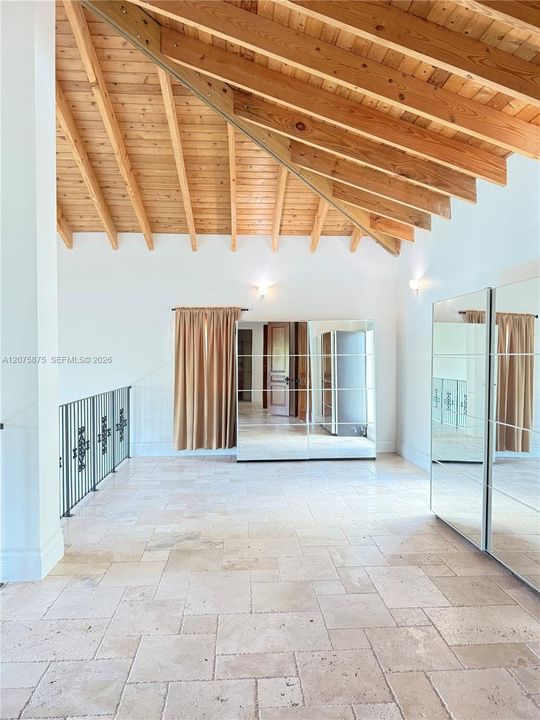 En Renta: $69,000 (6 camas, 7 baños, 6296 Pies cuadrados)