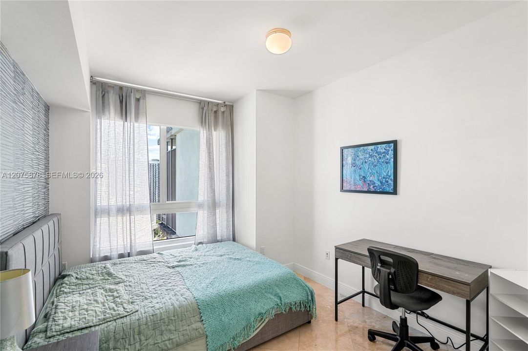 For Rent: $4,200 (2 beds, 2 baths, 1030 Square Feet)