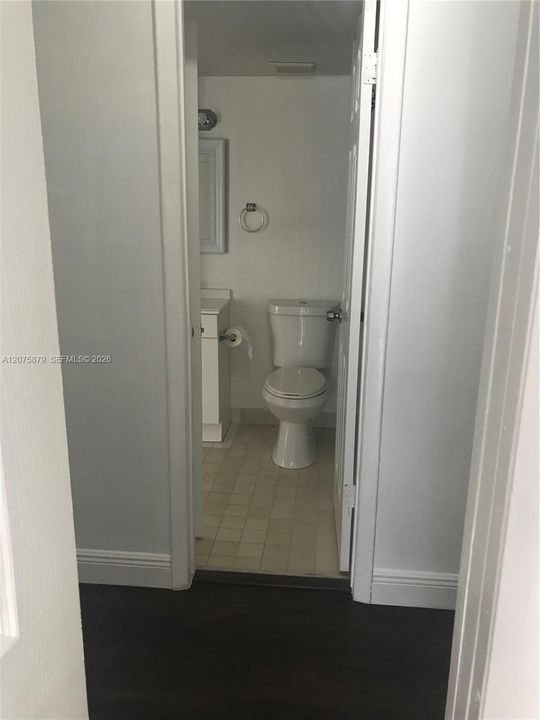 For Rent: $1,750 (1 beds, 1 baths, 648 Square Feet)