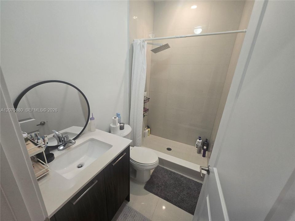 For Rent: $3,300 (3 beds, 2 baths, 1824 Square Feet)