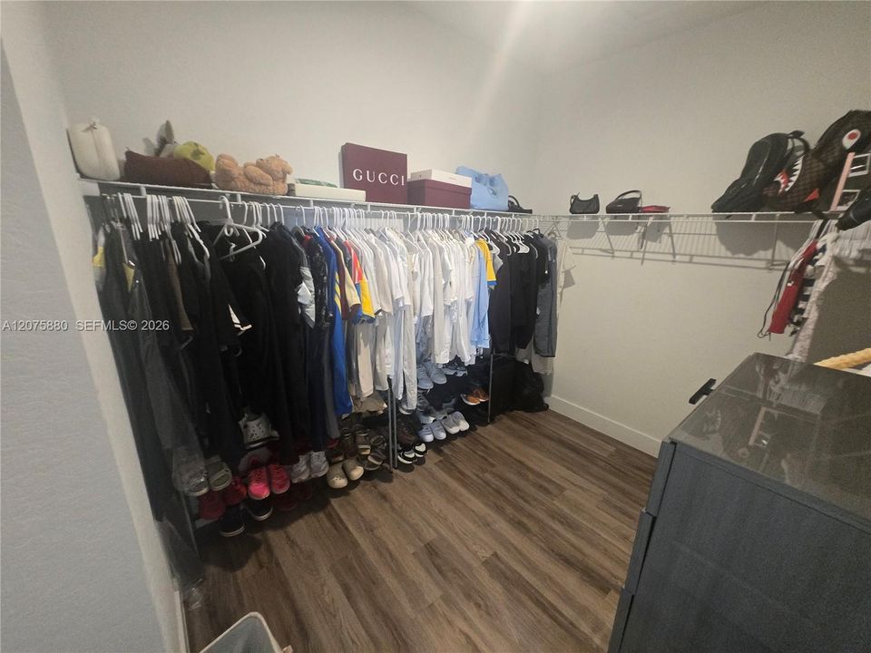 For Rent: $3,300 (3 beds, 2 baths, 1824 Square Feet)
