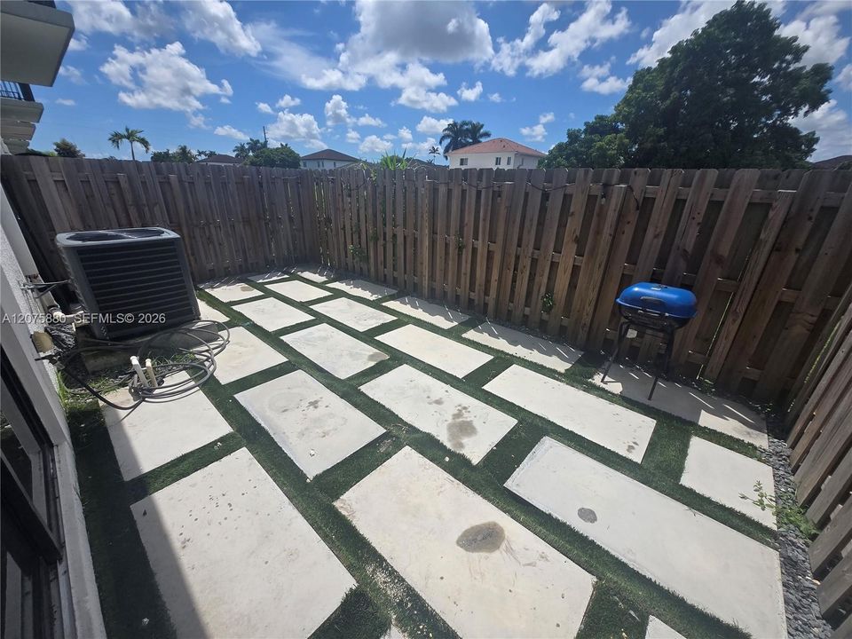For Rent: $3,300 (3 beds, 2 baths, 1824 Square Feet)