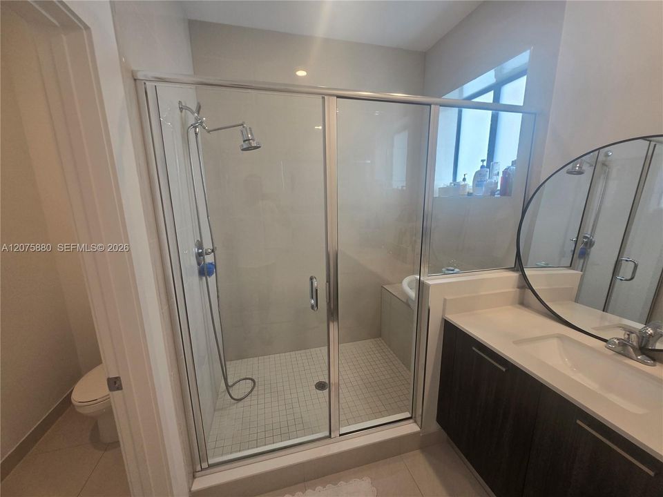 For Rent: $3,300 (3 beds, 2 baths, 1824 Square Feet)