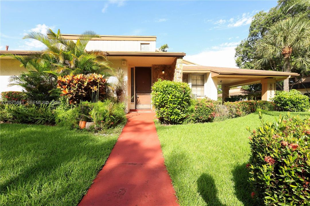En Venta: $495,999 (3 camas, 2 baños, 1974 Pies cuadrados)