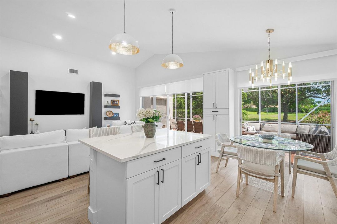 021-7164ViaPalomar-BocaRaton-FL-33433-SM