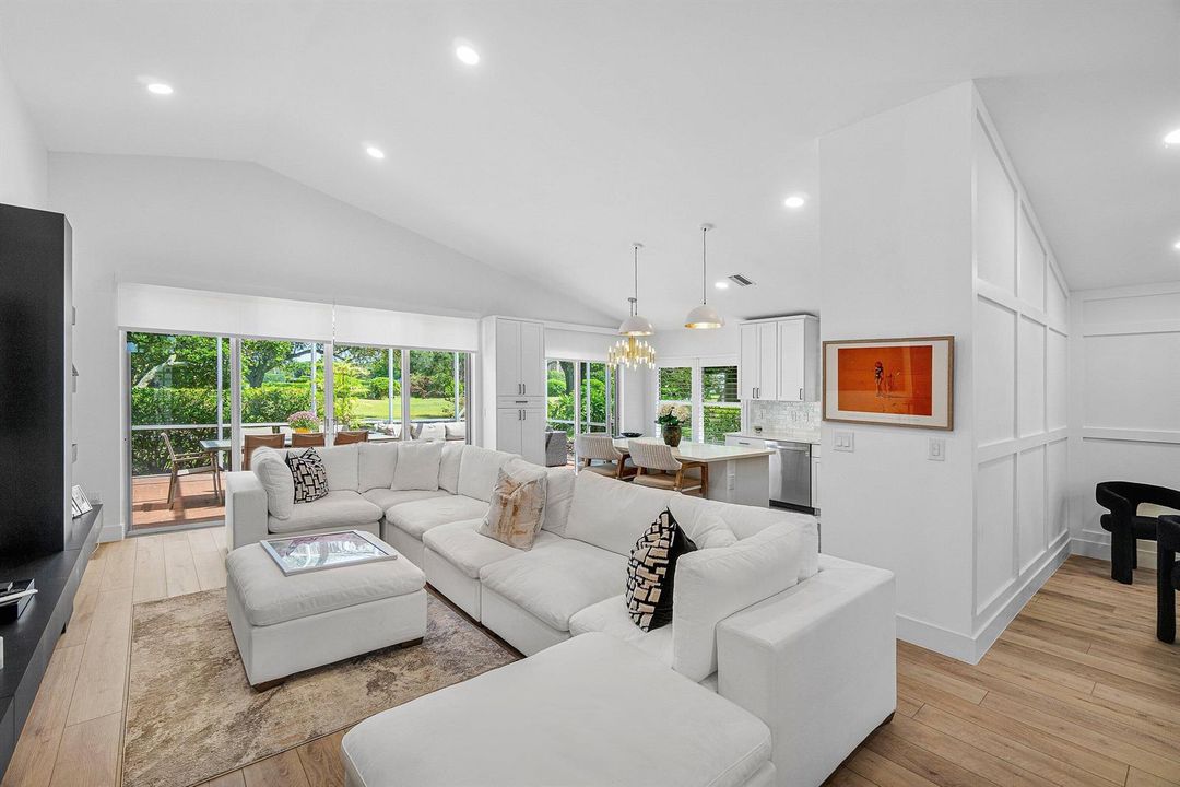 010-7164ViaPalomar-BocaRaton-FL-33433-SM