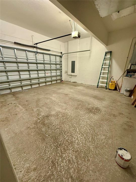 For Rent: $3,700 (3 beds, 2 baths, 1980 Square Feet)