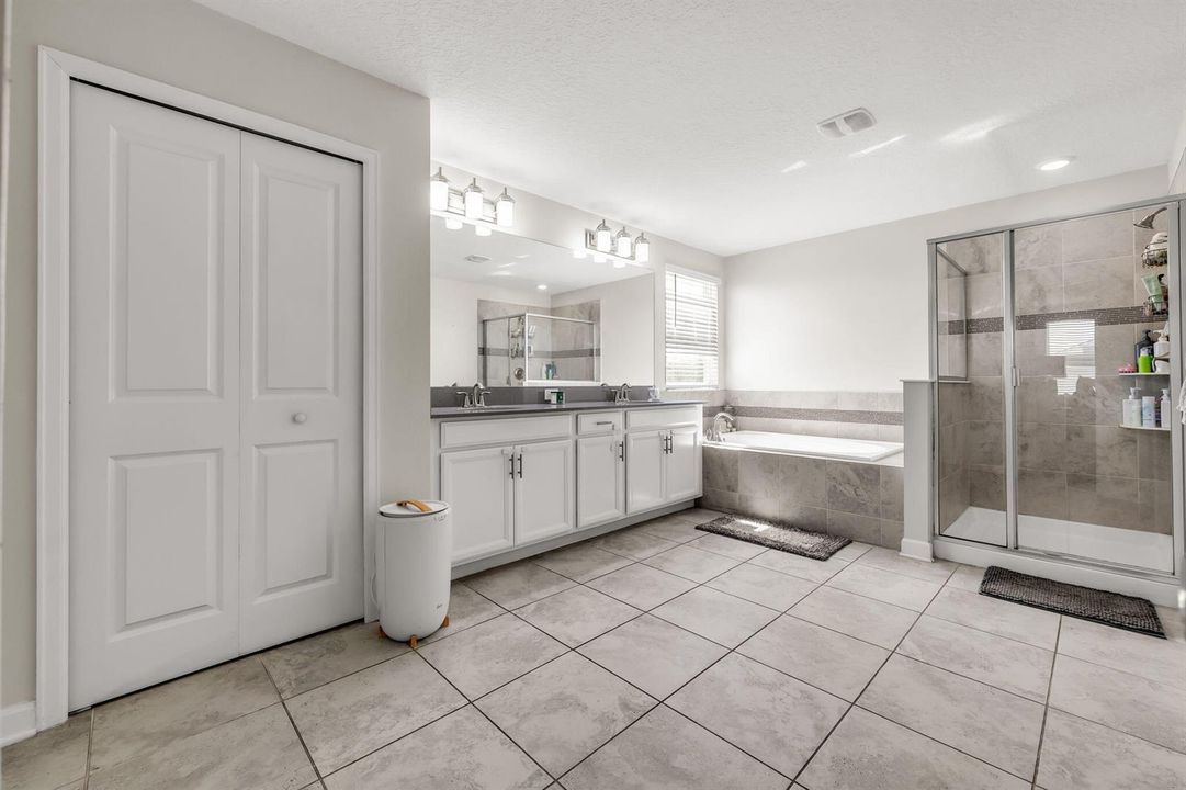 38-web-or-mls-12175ImaginaryWay-36