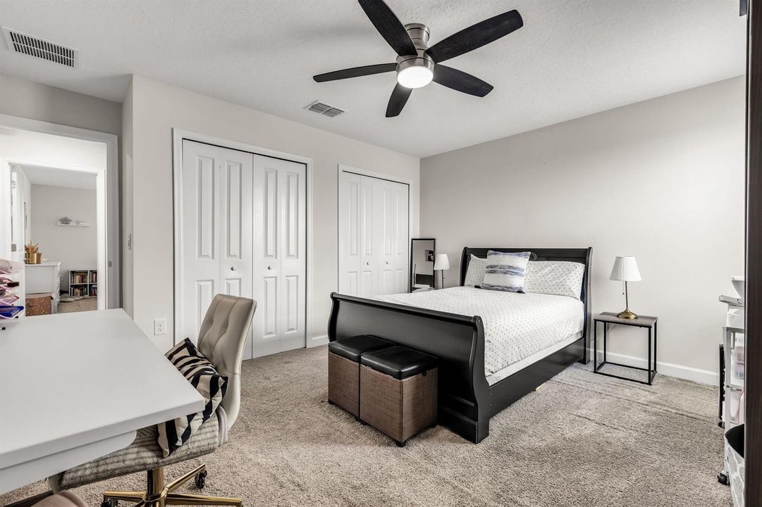 31-web-or-mls-12175ImaginaryWay-29