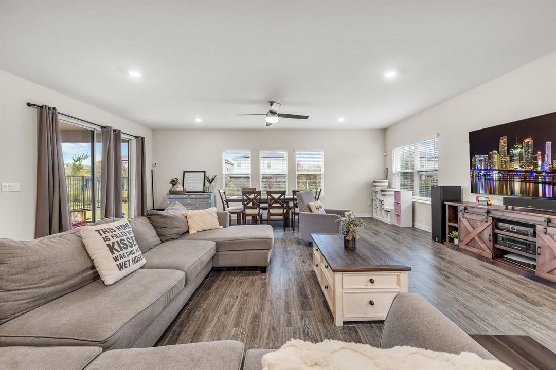 12-web-or-mls-12175ImaginaryWay-12