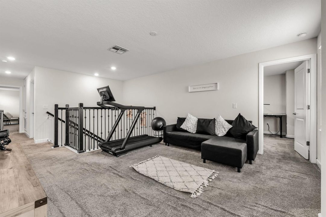 20-web-or-mls-12175ImaginaryWay-20