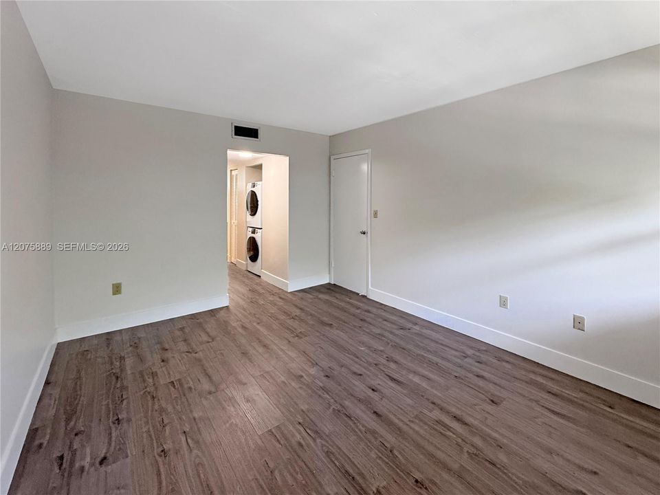 For Rent: $2,500 (2 beds, 2 baths, 893 Square Feet)