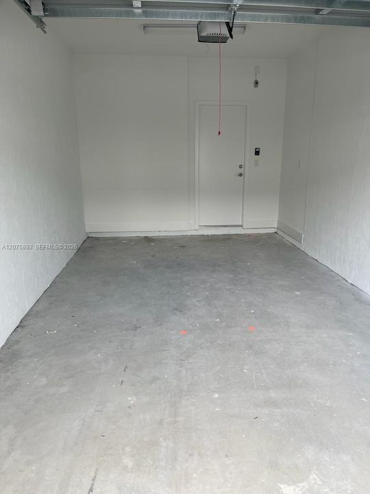 For Rent: $3,399 (3 beds, 3 baths, 1824 Square Feet)