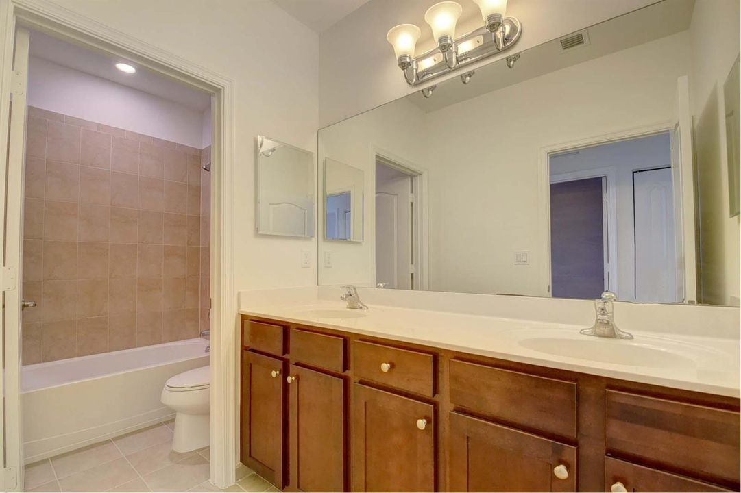Jack and Gill bathroom