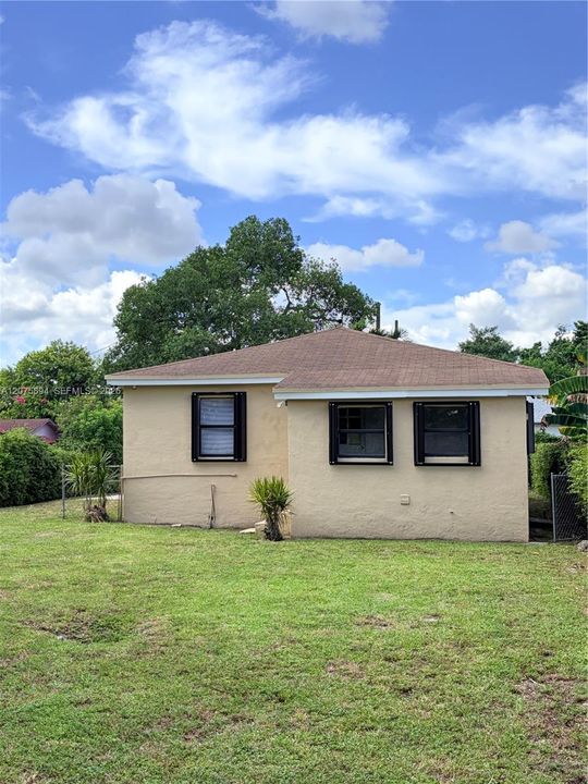 For Sale: $430,000 (2 beds, 1 baths, 0 Square Feet)