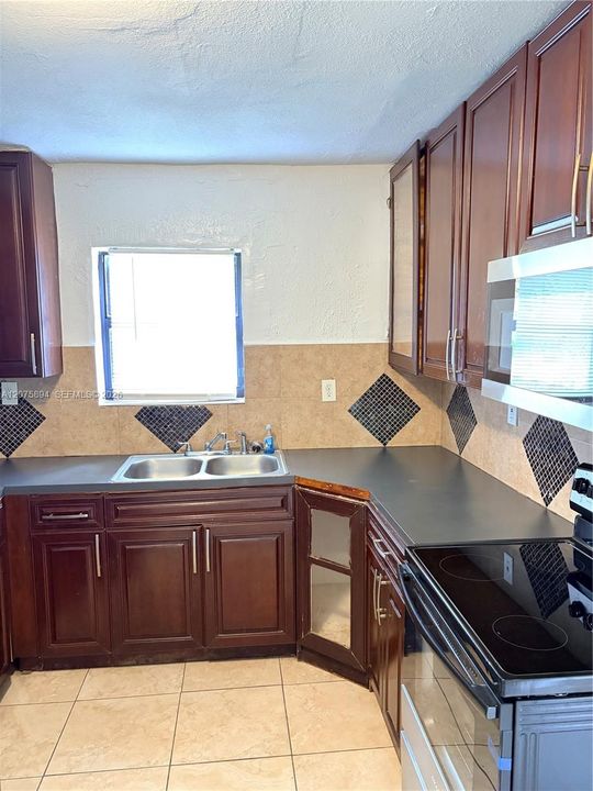 For Sale: $430,000 (2 beds, 1 baths, 0 Square Feet)