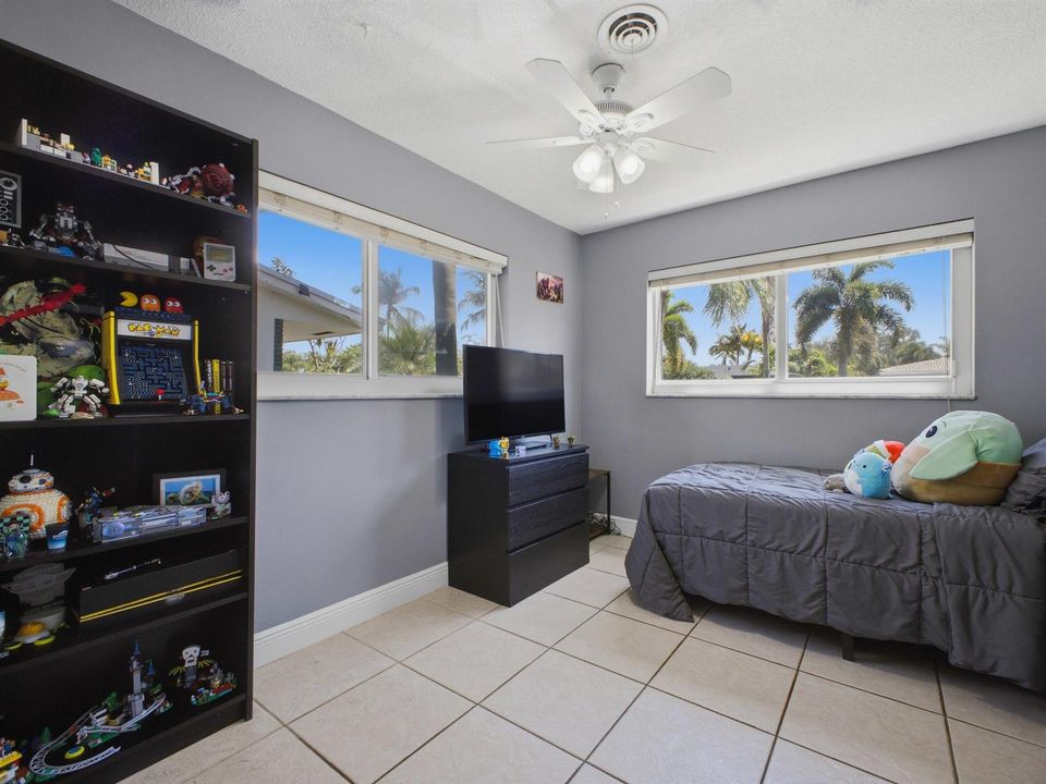 Unit B Bedroom 2