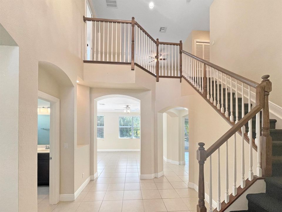 Foyer Staircase