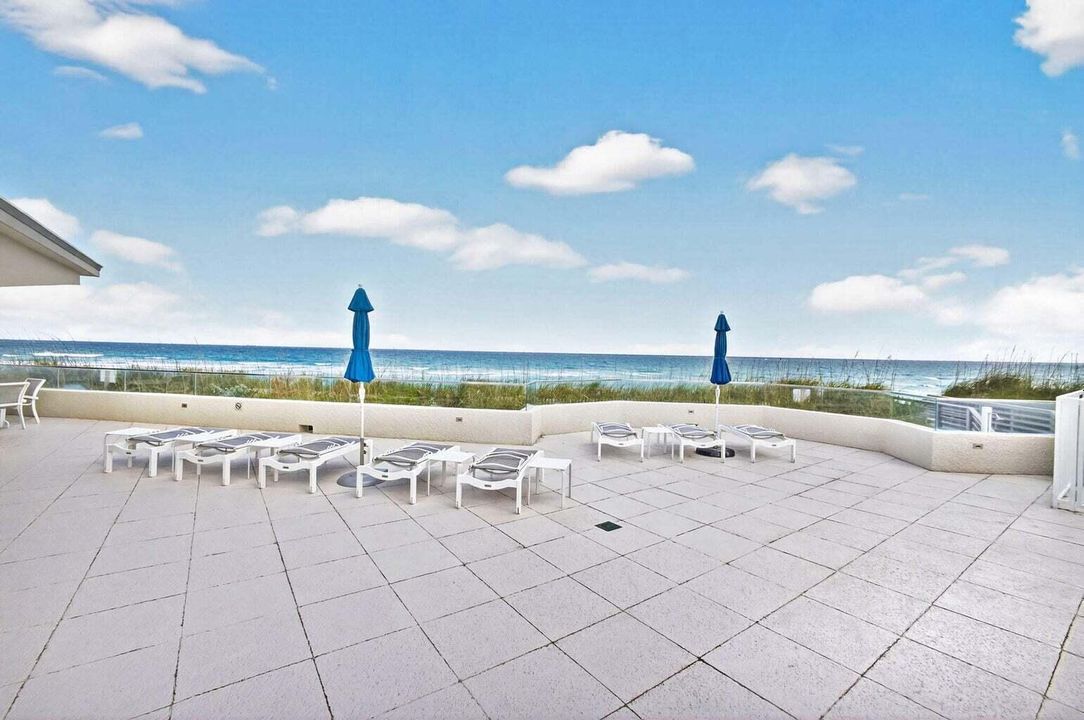 SUN DECK