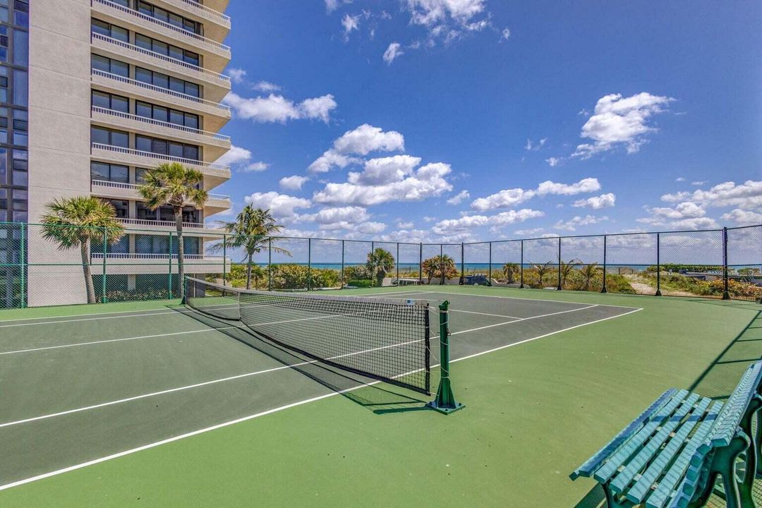 TENNIS