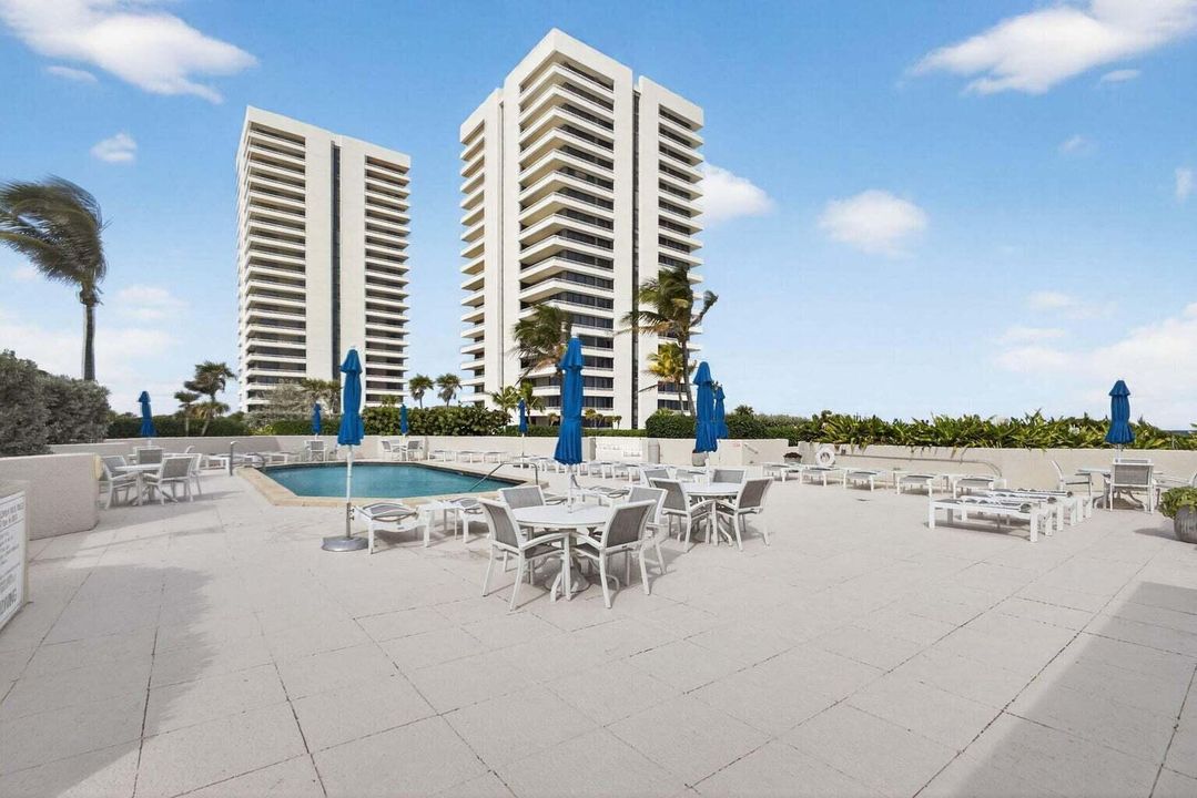 HEATED POOL
