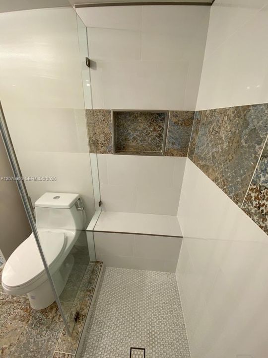 For Rent: $2,550 (2 beds, 2 baths, 970 Square Feet)