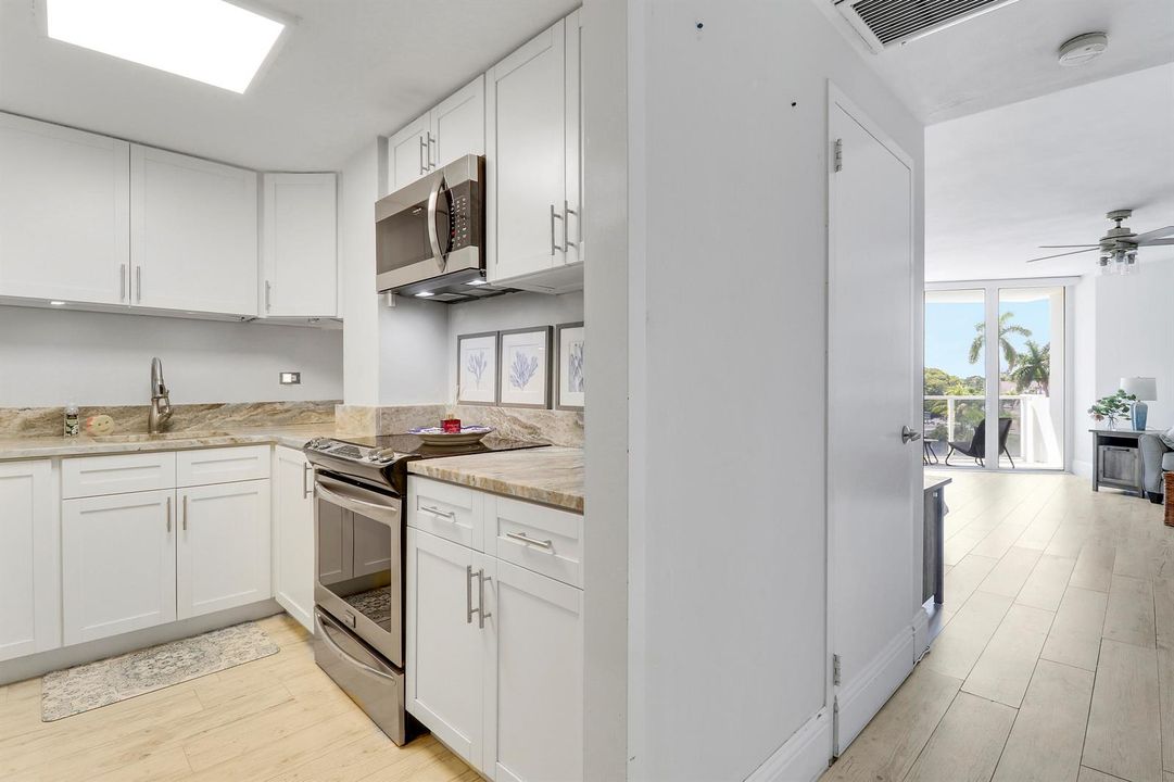Entry to Kitchen