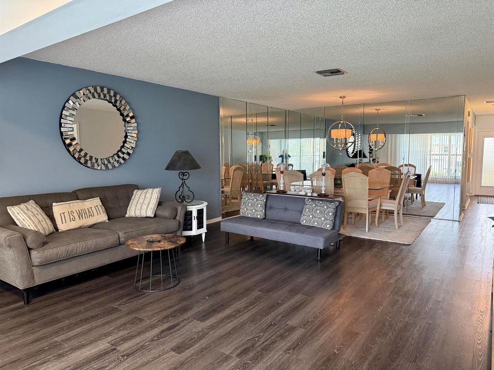 DINING AREA/LIVING ROOM