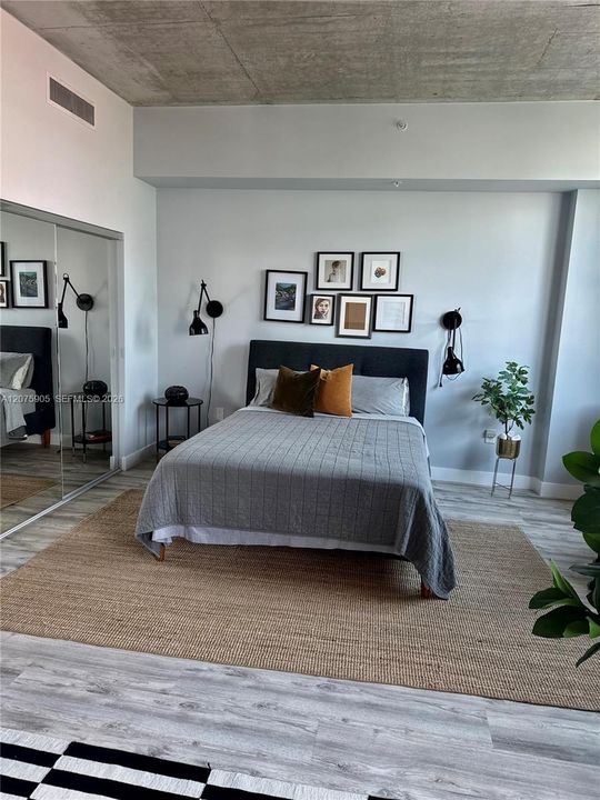For Rent: $2,830 (1 beds, 1 baths, 651 Square Feet)