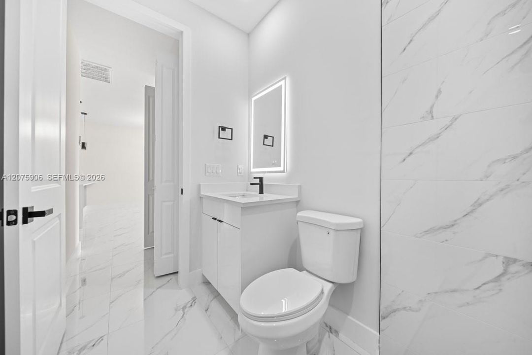 For Sale: $549,900 (0 beds, 0 baths, 2400 Square Feet)