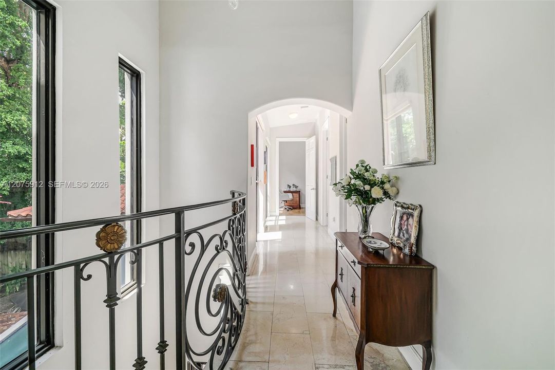 For Sale: $3,595,000 (5 beds, 5 baths, 5187 Square Feet)