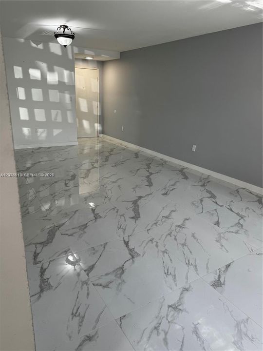 For Rent: $2,500 (2 beds, 2 baths, 1000 Square Feet)